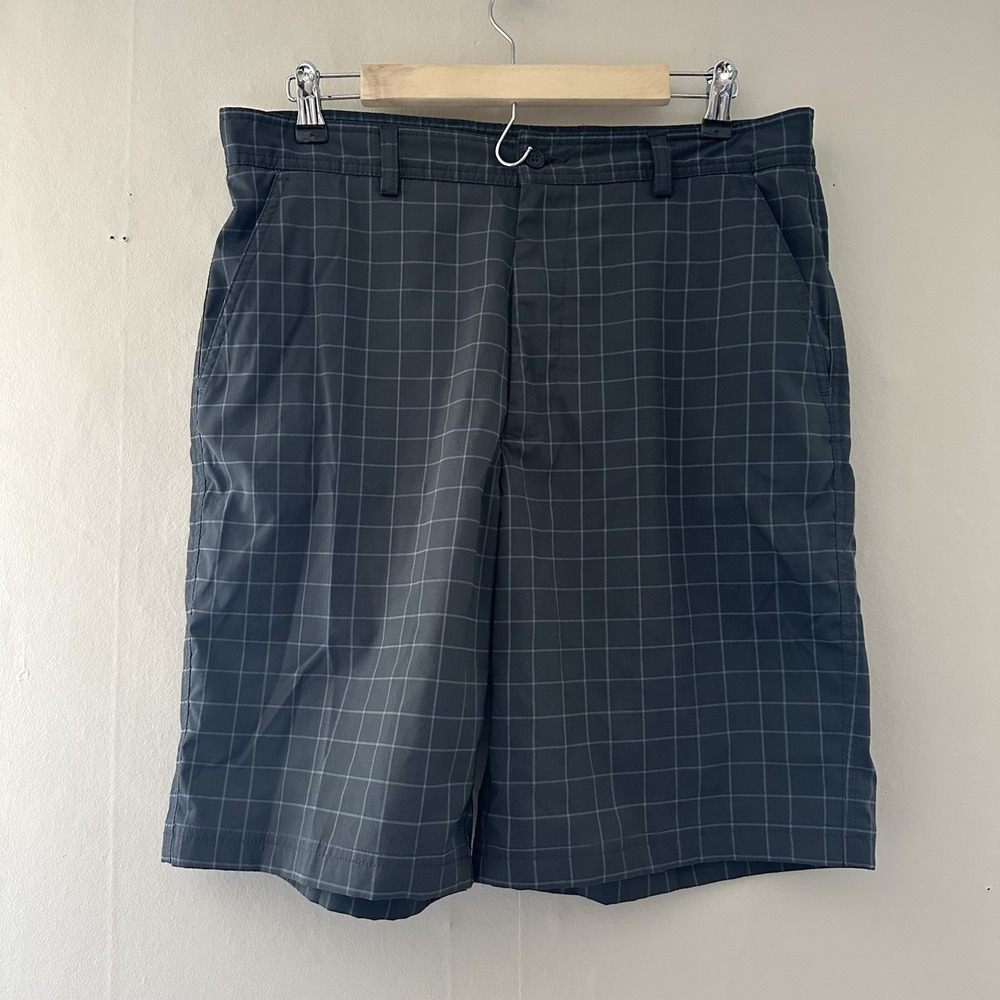 Lone Cypress by Pebble Beach Luxury Performance Golf Shorts Size 36 Plaid Black
